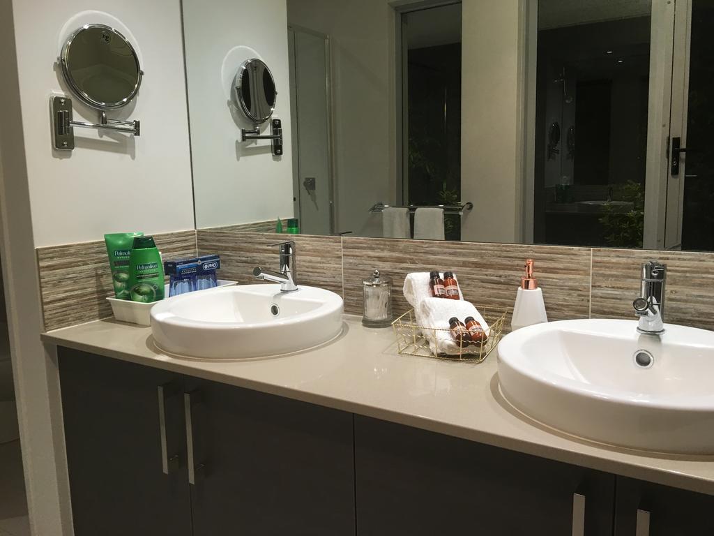 Magnificent Beach Retreat Jindalee Exterior photo